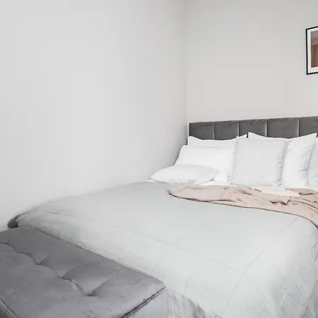 Ts New Town & Free Parking Apartmán